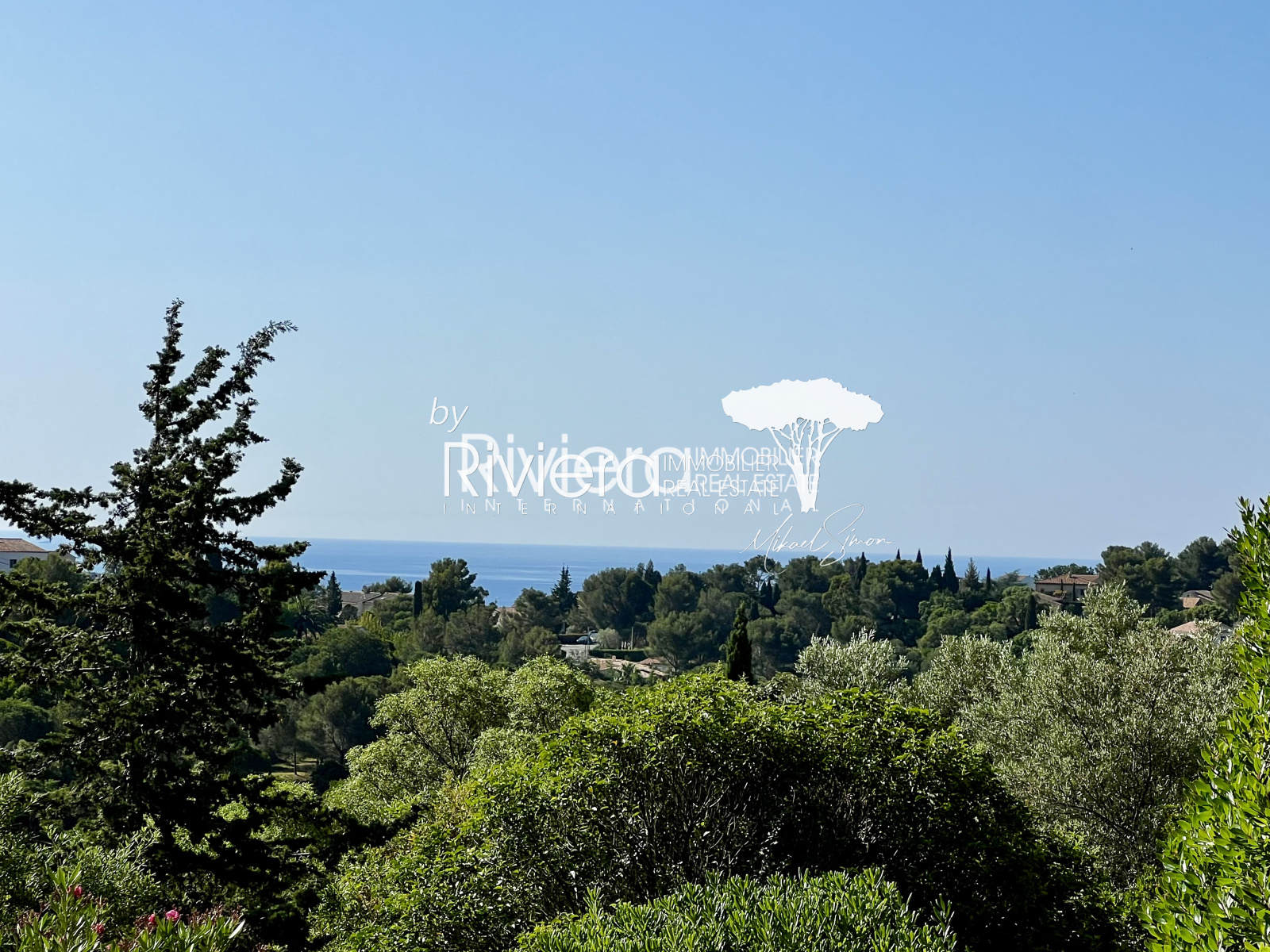 Vente LA CROIX VALMER AU CALME AVEC VUE MER RIVIERA IMMOBILIER REAL