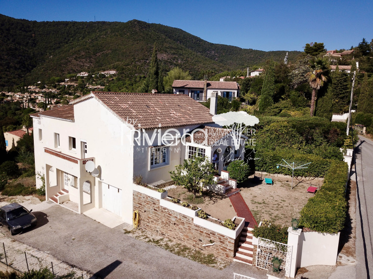 Vente villas supérieures à 1 000 000€ sur CavalaireSurMer, La Croix