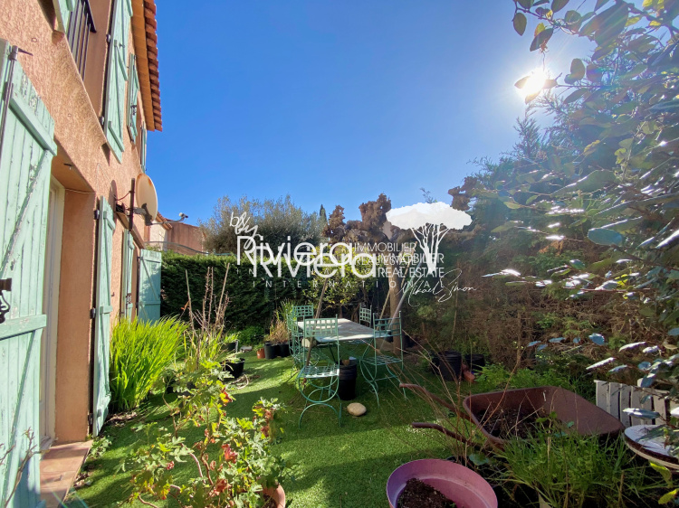 Vente villas inférieures à 750.000 € sur CavalaireSurMer, La Croix